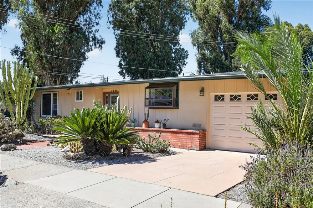 2599 Helena Street San Luis Obispo, CA 93401