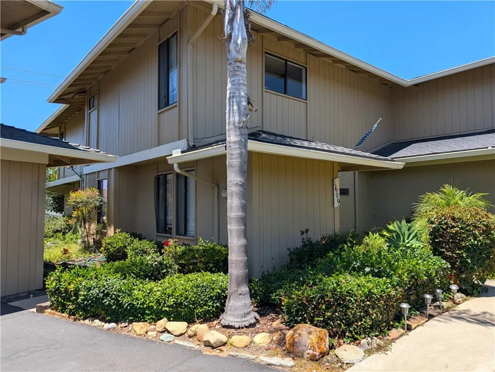 1609 Manhattan Grover Beach, CA 93433