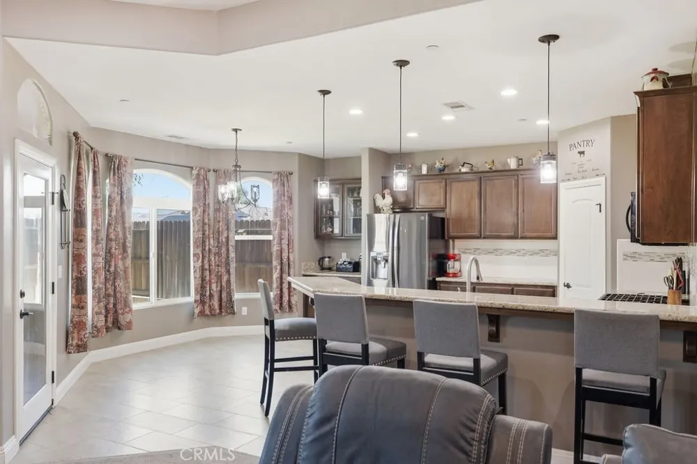 405 Hillard Taft, CA 93268
