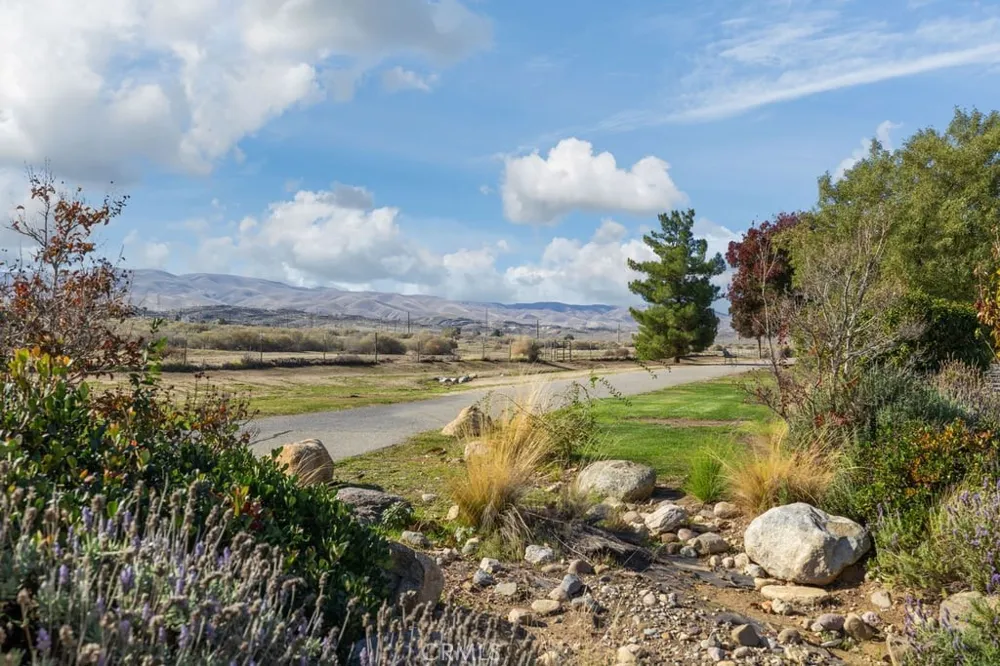 405 Hillard Taft, CA 93268