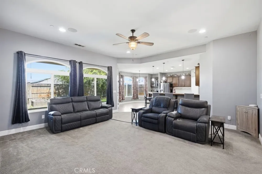 405 Hillard Taft, CA 93268