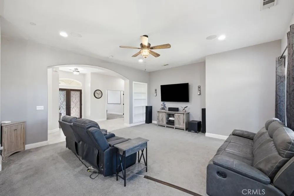 405 Hillard Taft, CA 93268