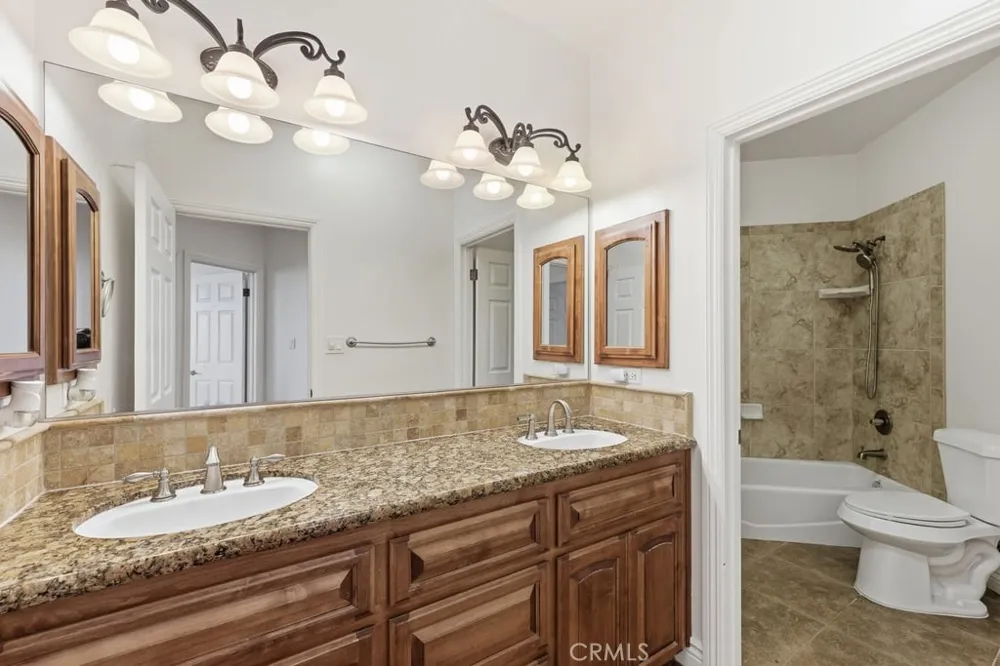 2510 Edingal Bakersfield, CA 93311