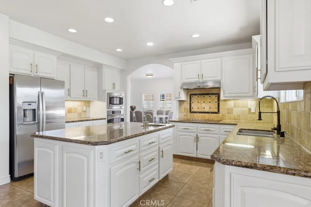 2510 Edingal Bakersfield, CA 93311