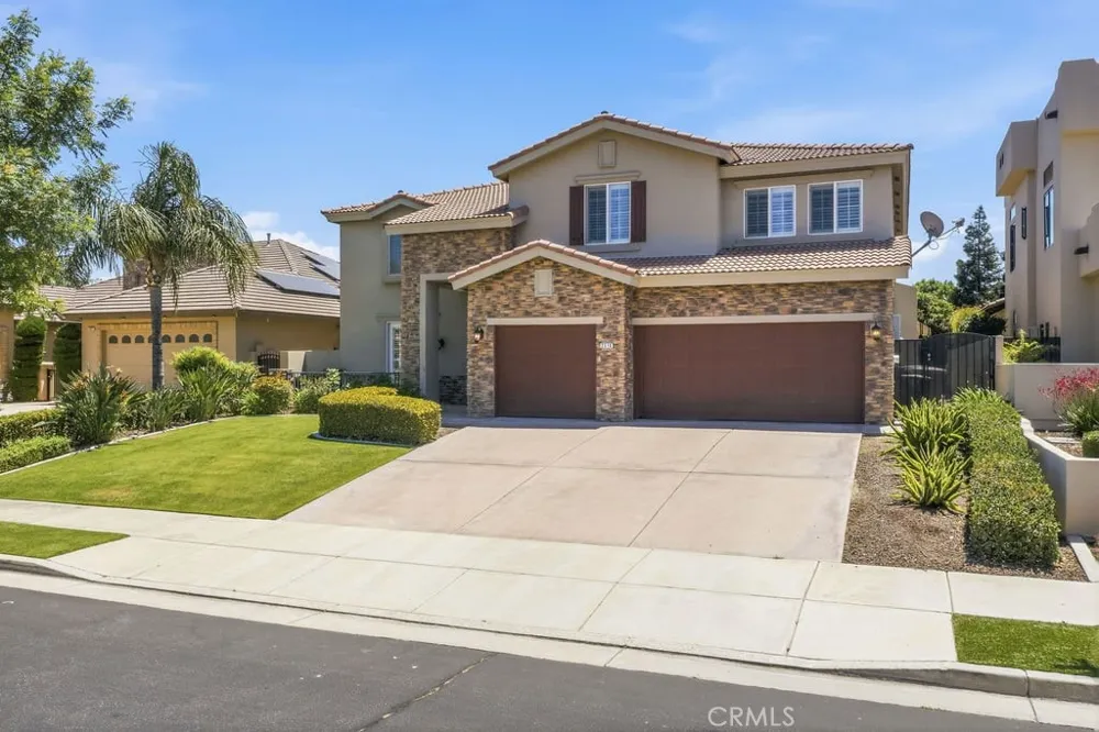 2510 Edingal Bakersfield, CA 93311