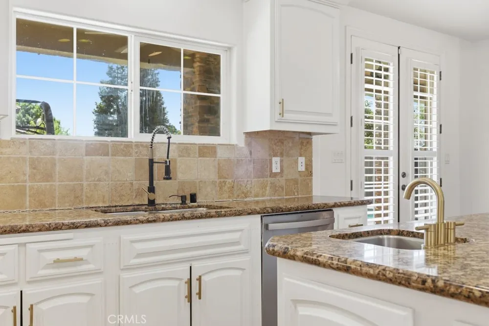 2510 Edingal Bakersfield, CA 93311