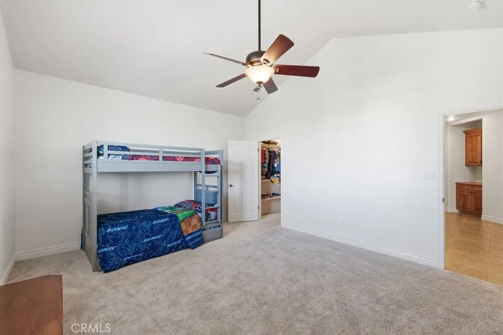 2510 Edingal Bakersfield, CA 93311