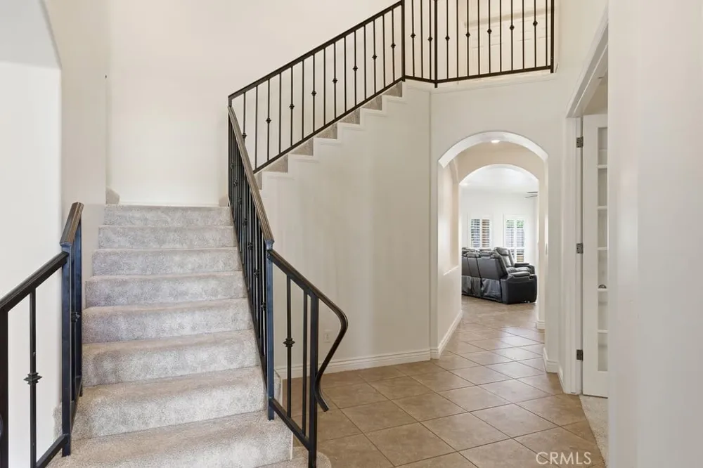 2510 Edingal Bakersfield, CA 93311