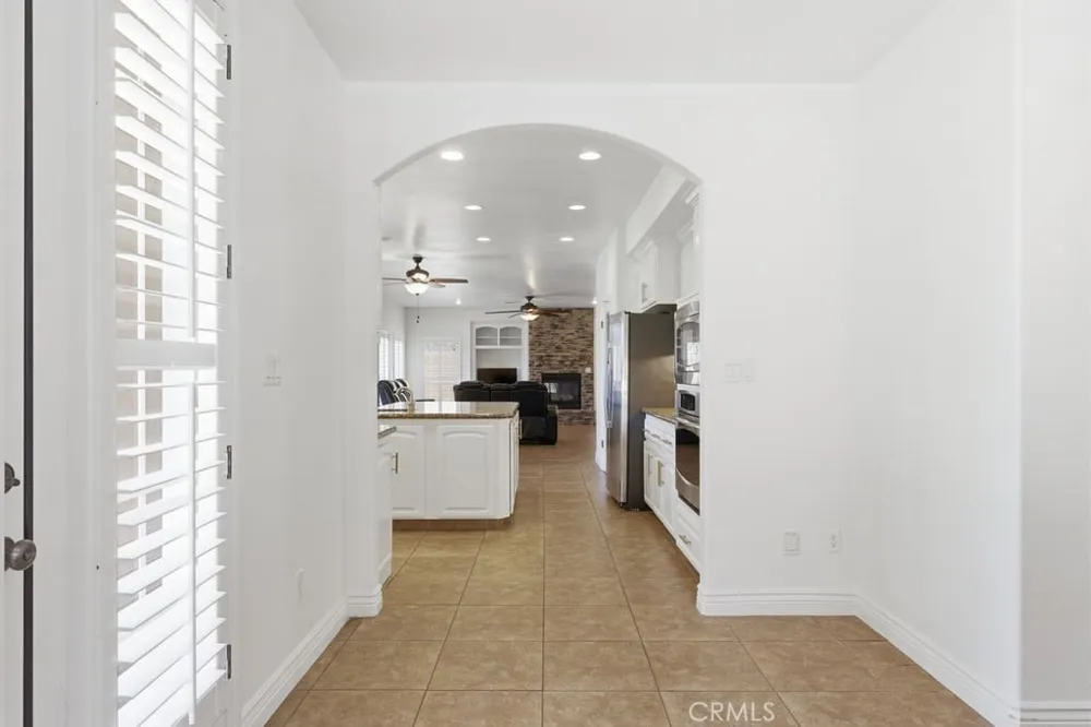 2510 Edingal Bakersfield, CA 93311