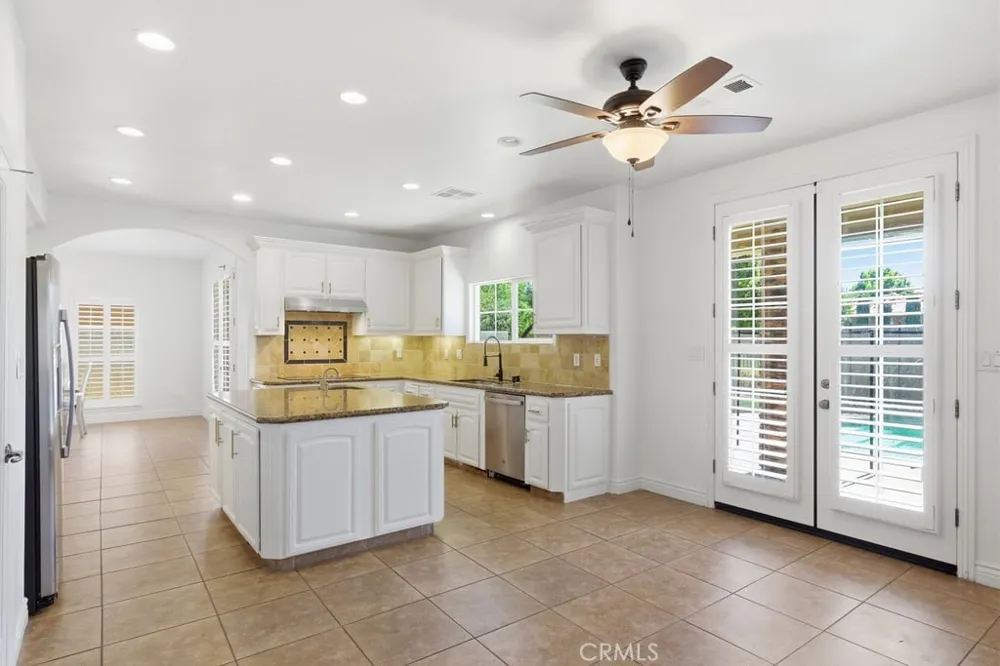2510 Edingal Bakersfield, CA 93311