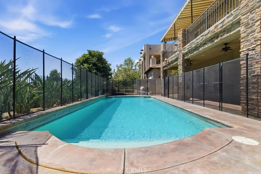 2510 Edingal Bakersfield, CA 93311