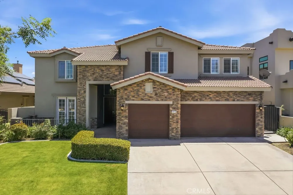 2510 Edingal Bakersfield, CA 93311