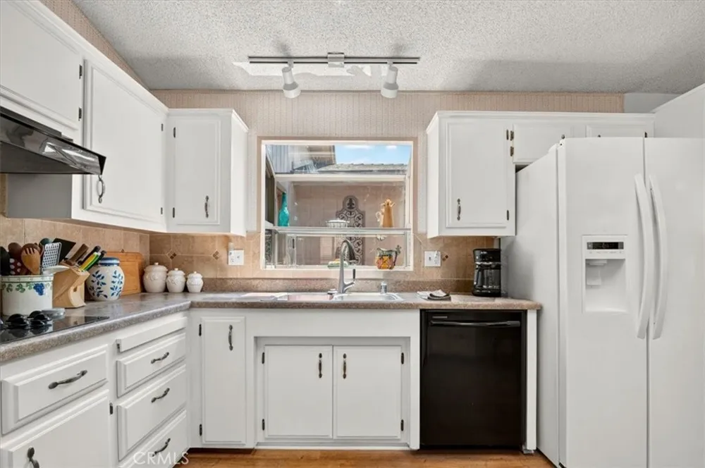 968 S White Dove Drive Santa Maria, CA 93455