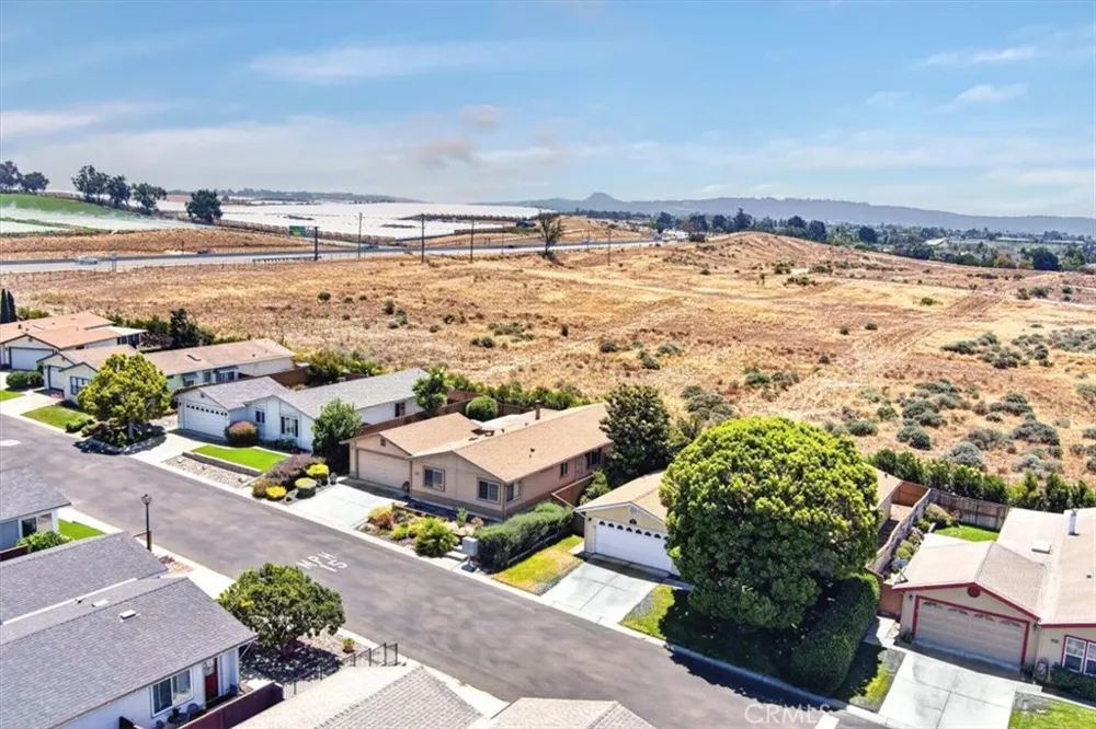 968 S White Dove Drive Santa Maria, CA 93455