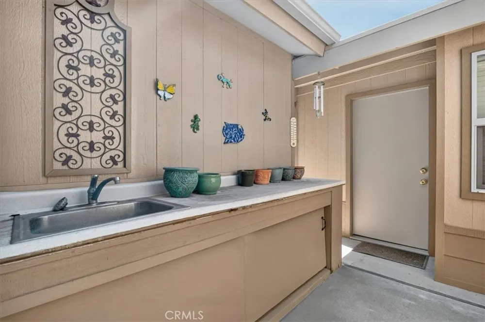 968 S White Dove Drive Santa Maria, CA 93455