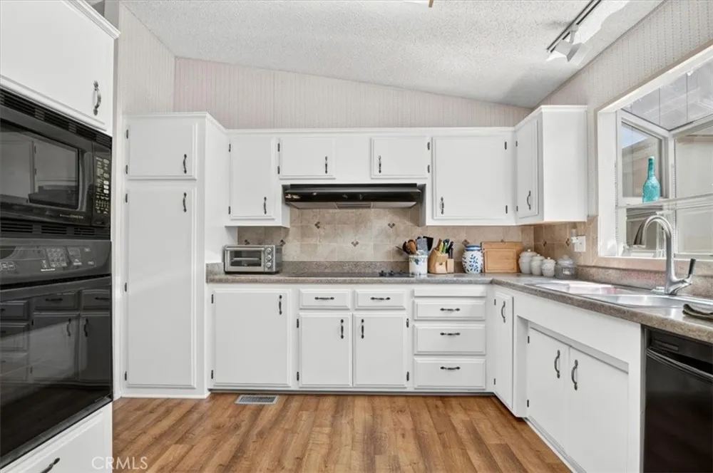 968 S White Dove Drive Santa Maria, CA 93455