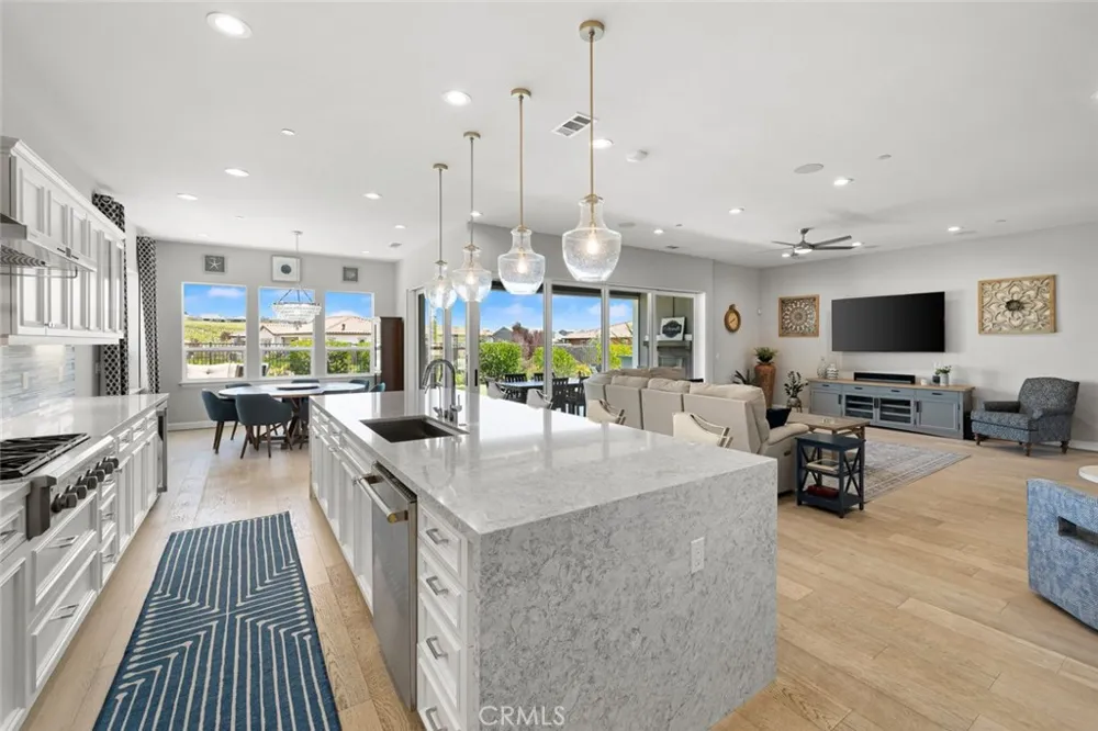 1155 Aj Lane Nipomo, CA 93444