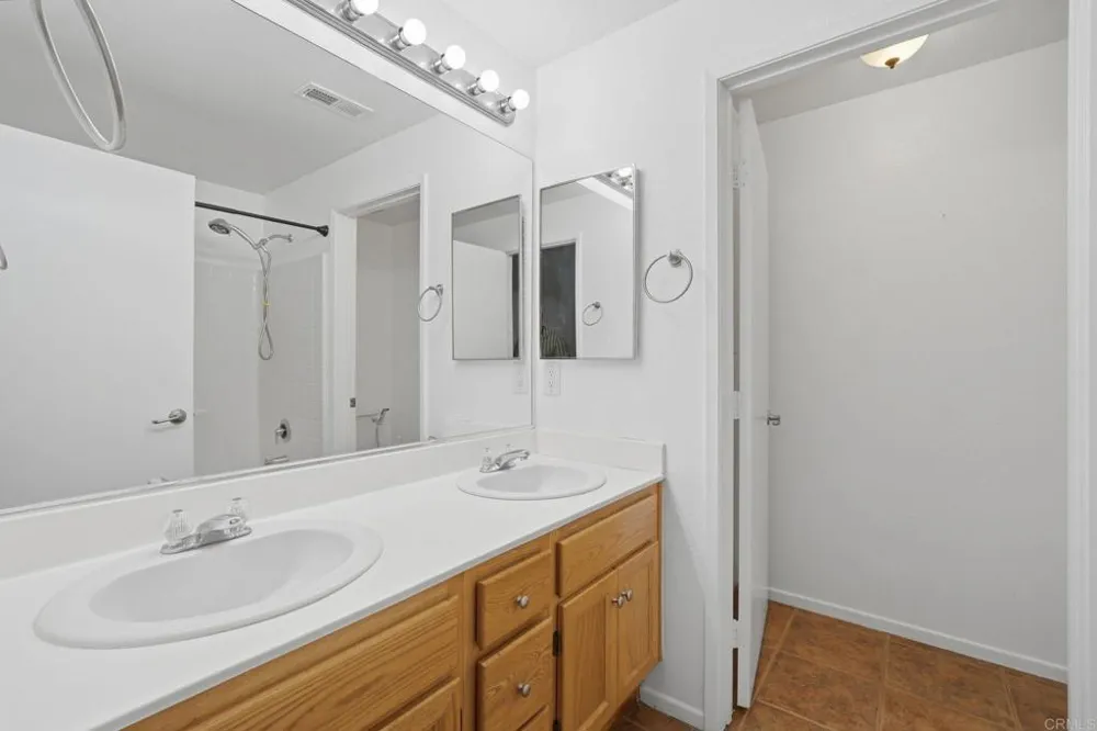 1880 Aubrives Place #2126 Chula Vista, CA 91913