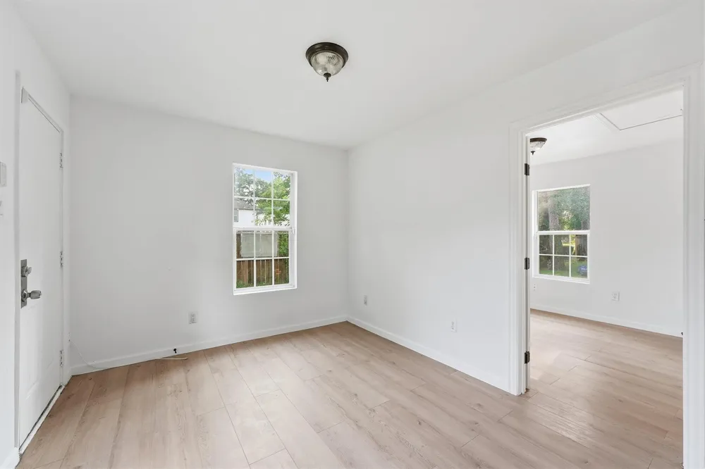 8030 -Record Street Houston, TX 77028