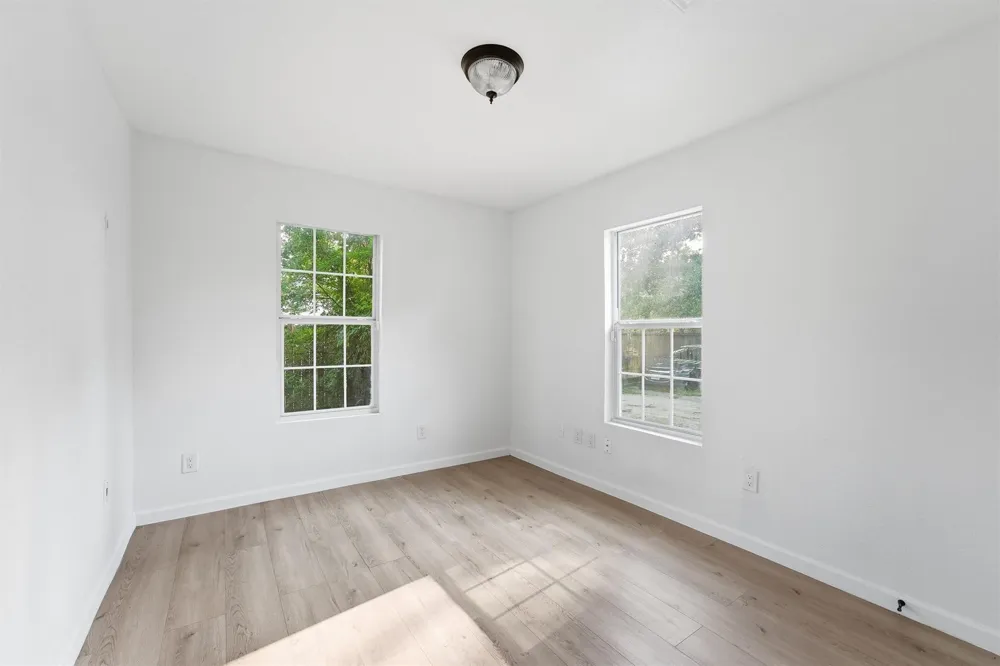 8030 -Record Street Houston, TX 77028