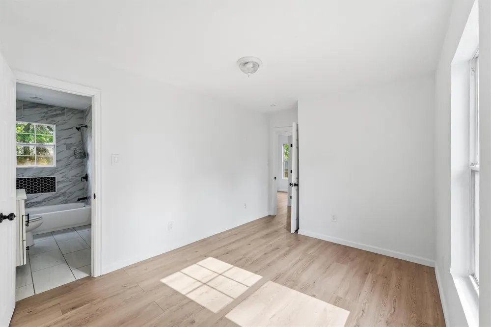 8030 -Record Street Houston, TX 77028
