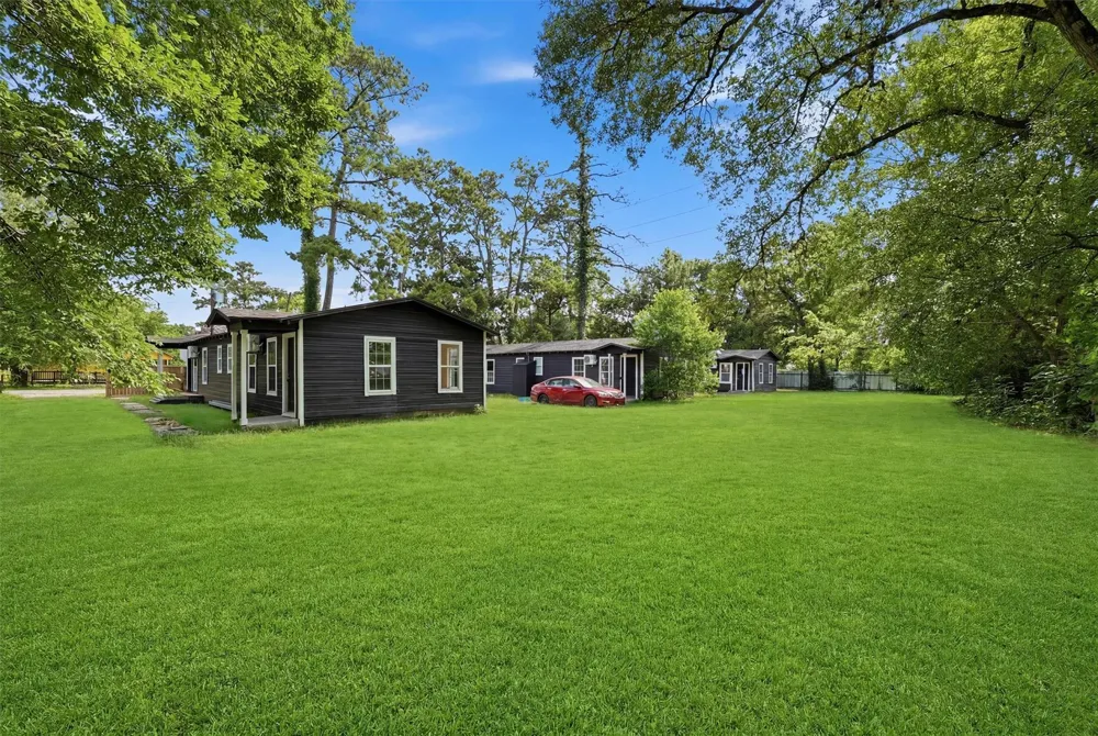 8030 -Record Street Houston, TX 77028