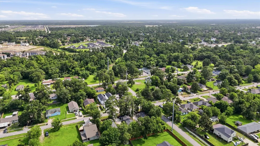 8030 -Record Street Houston, TX 77028