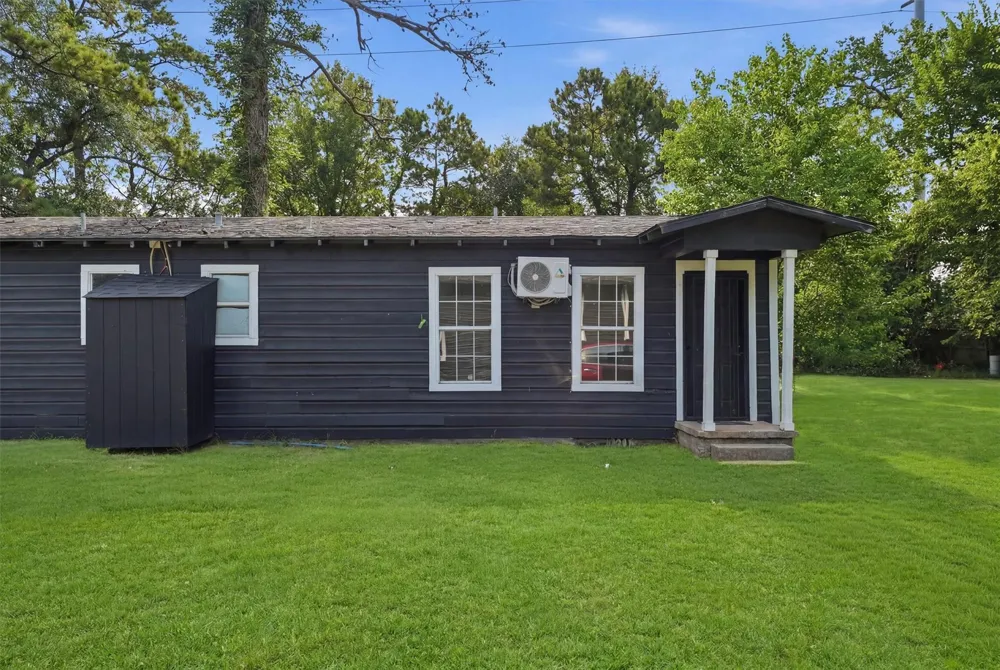 8030 -Record Street Houston, TX 77028