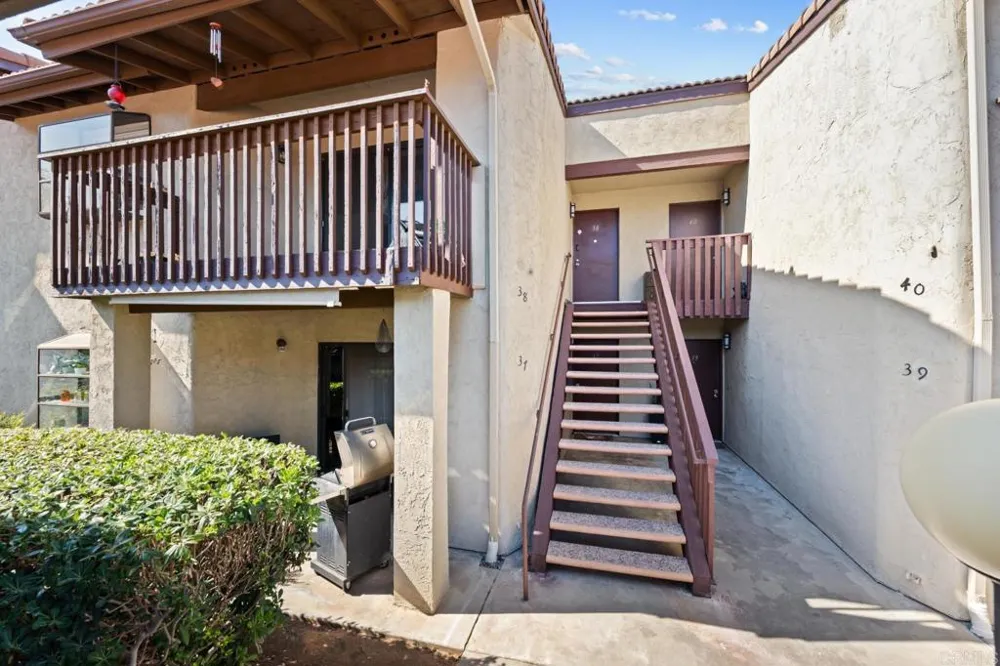 440 Citracado Parkway #38 Escondido, CA 92025