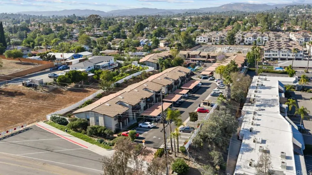 440 Citracado Parkway #38 Escondido, CA 92025