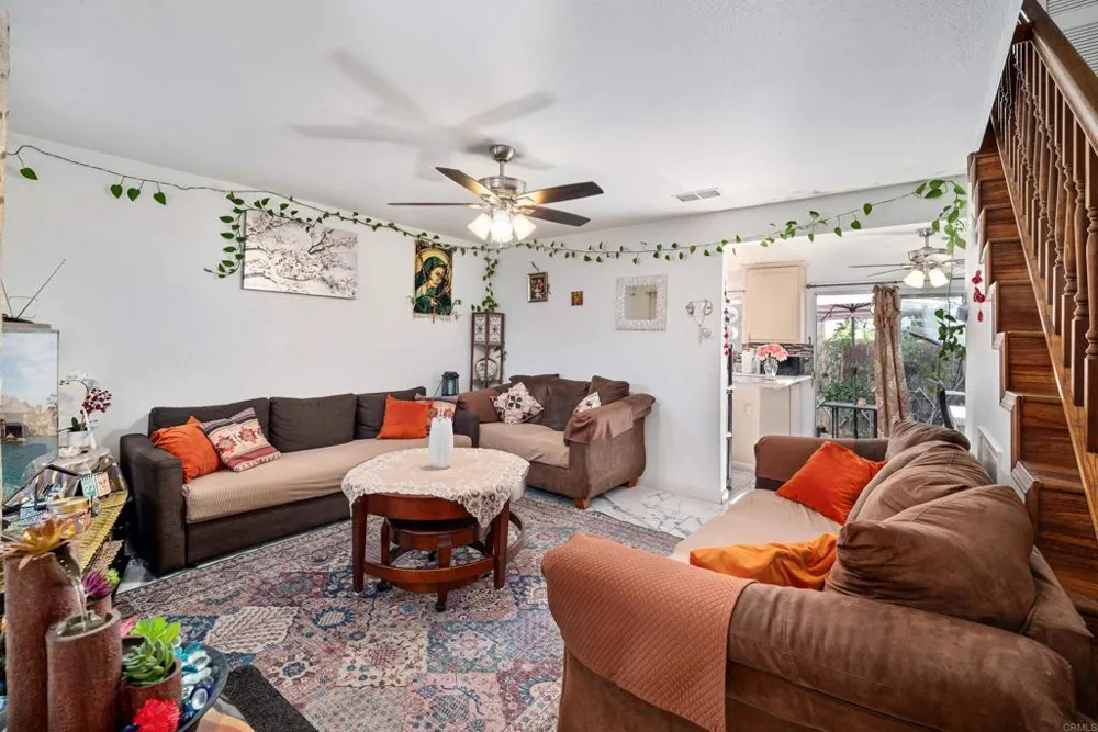 481 S Lincoln Avenue El Cajon, CA 92020