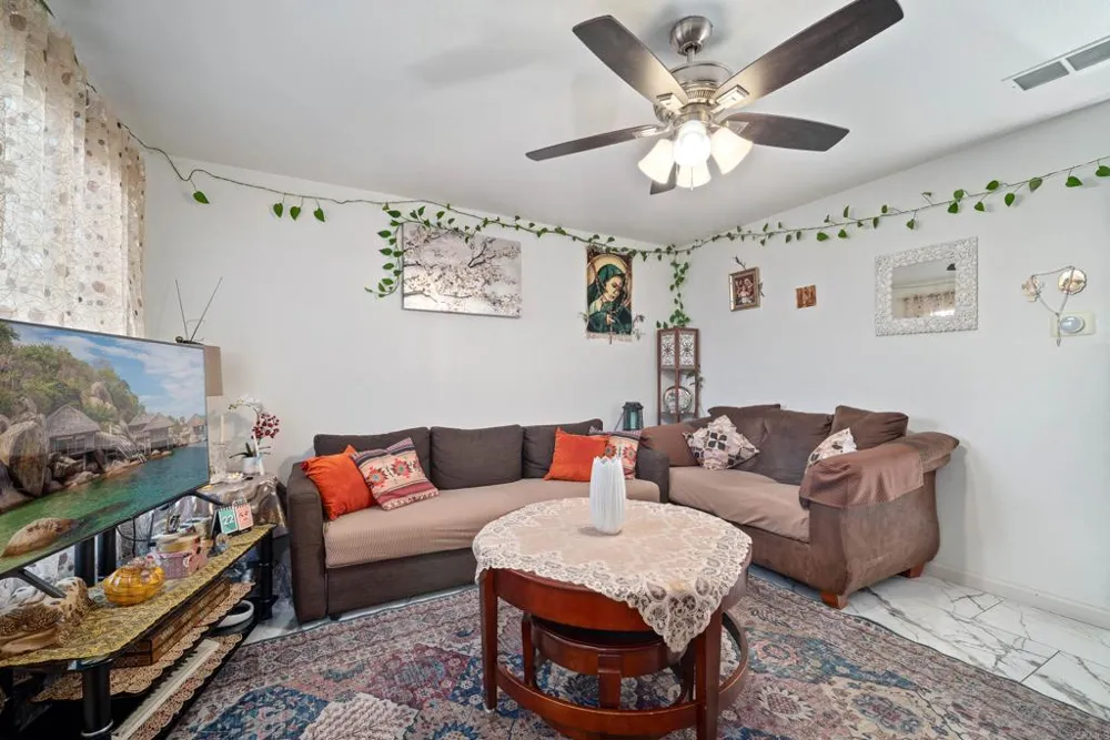 481 S Lincoln Avenue El Cajon, CA 92020