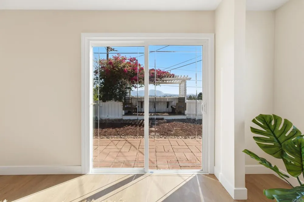8722 Vanguard Place Lakeside, CA 92040