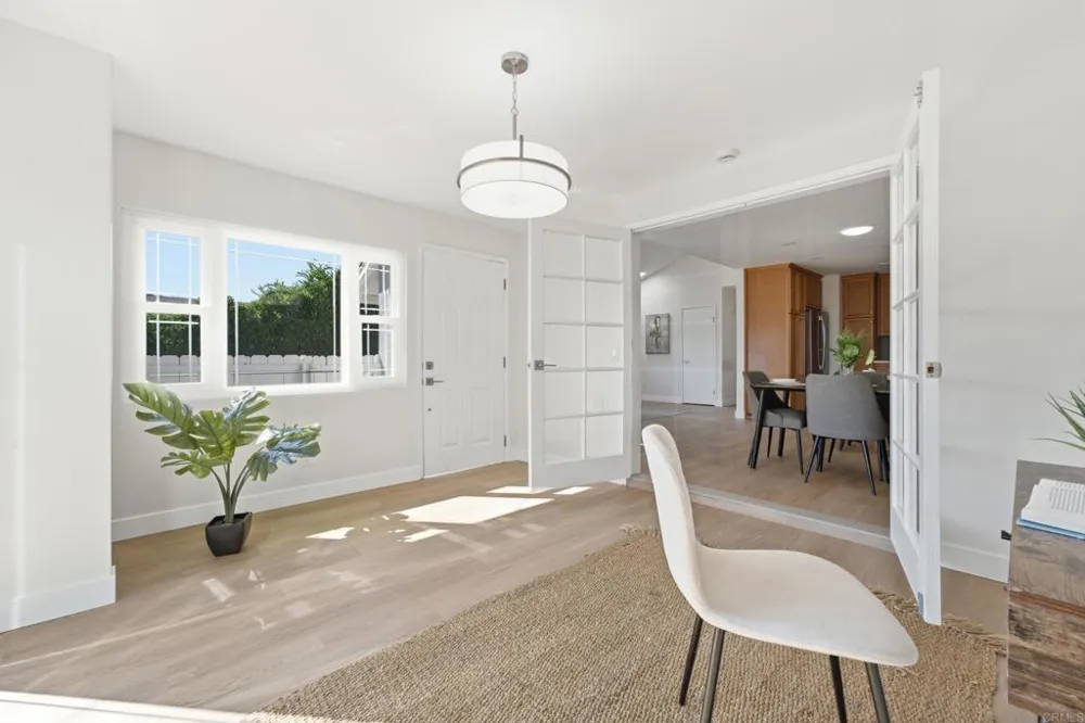 8722 Vanguard Place Lakeside, CA 92040