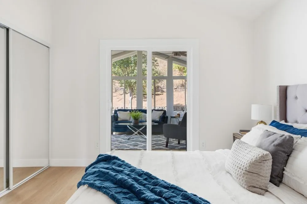 8722 Vanguard Place Lakeside, CA 92040