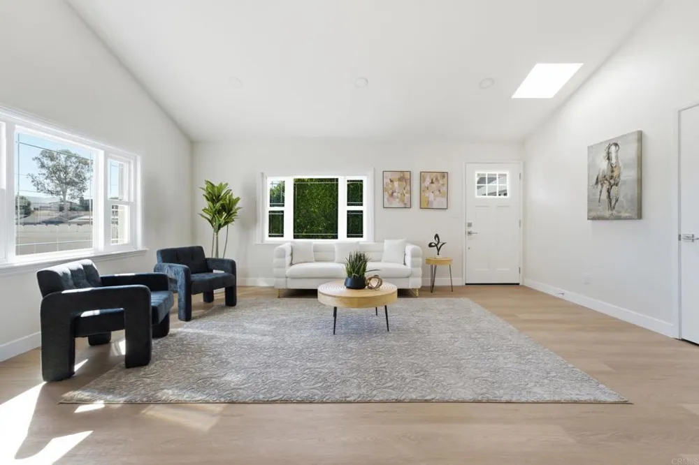 8722 Vanguard Place Lakeside, CA 92040