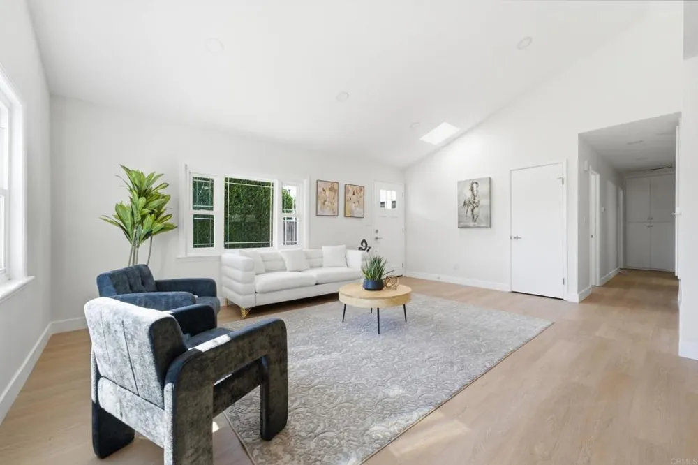 8722 Vanguard Place Lakeside, CA 92040