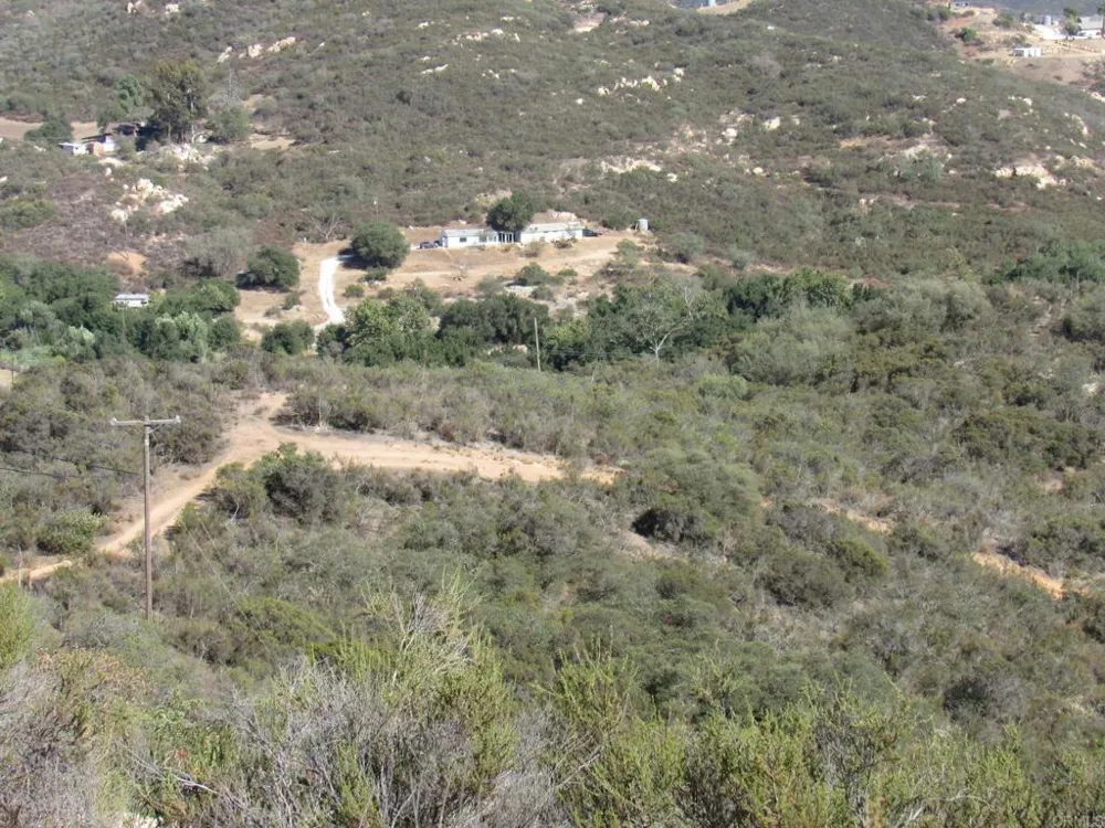 36 Leoney Court Jamul, CA 91935