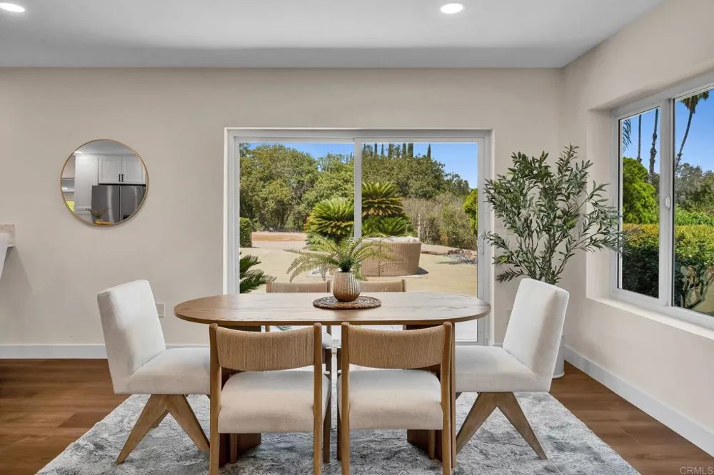 3131 Summit Drive Escondido, CA 92025