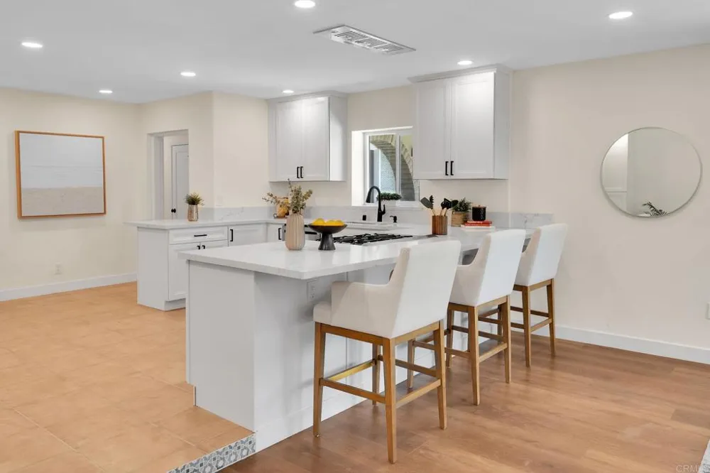 3131 Summit Drive Escondido, CA 92025