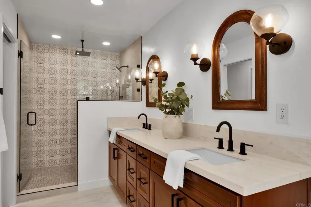 3131 Summit Drive Escondido, CA 92025