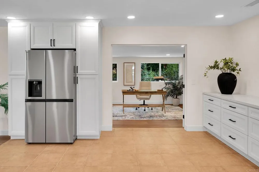 3131 Summit Drive Escondido, CA 92025
