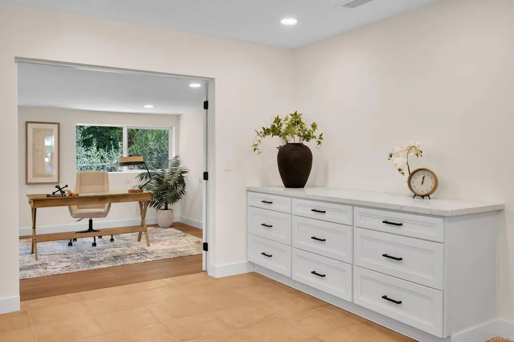 3131 Summit Drive Escondido, CA 92025