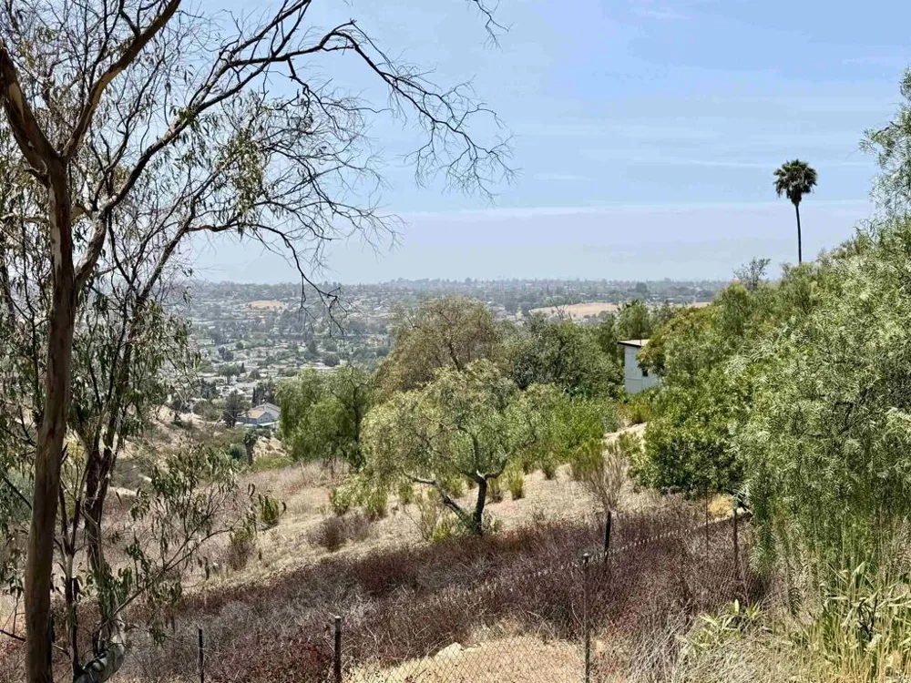 2610 Helix St. Spring Valley, CA 91977