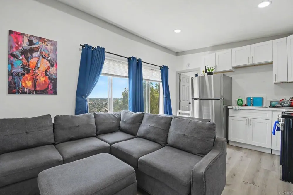 2610 Helix St. Spring Valley, CA 91977
