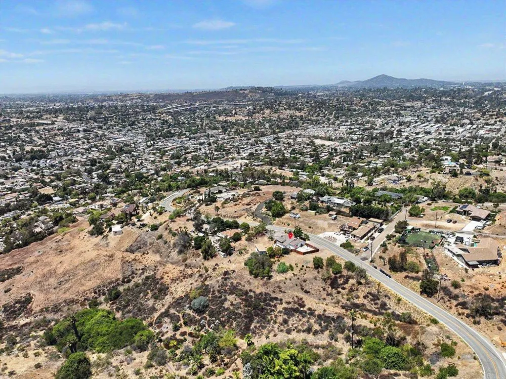 2610 Helix St. Spring Valley, CA 91977