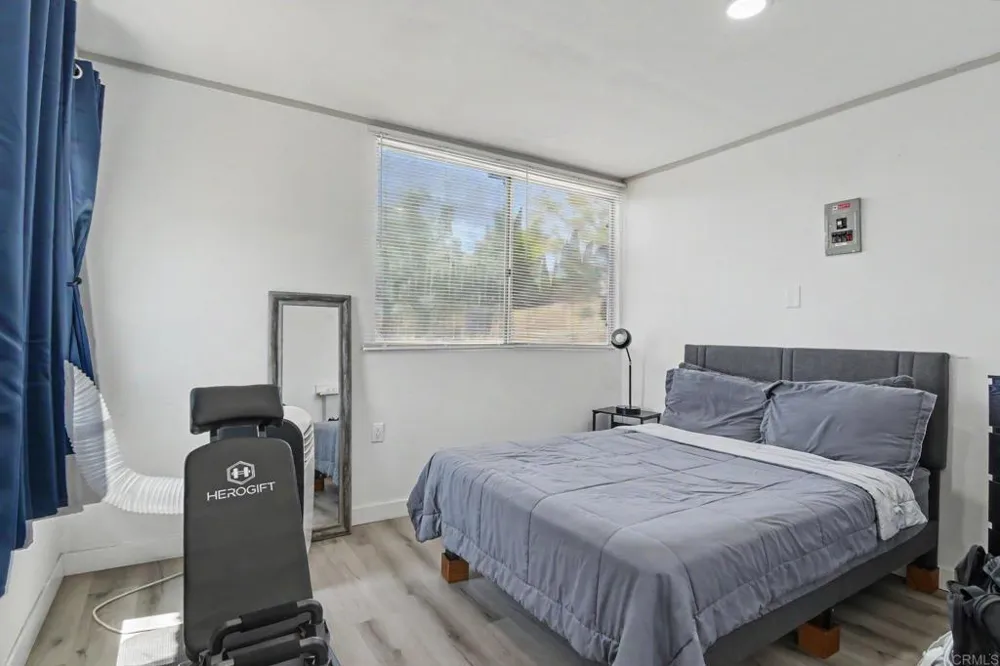 2610 Helix St. Spring Valley, CA 91977