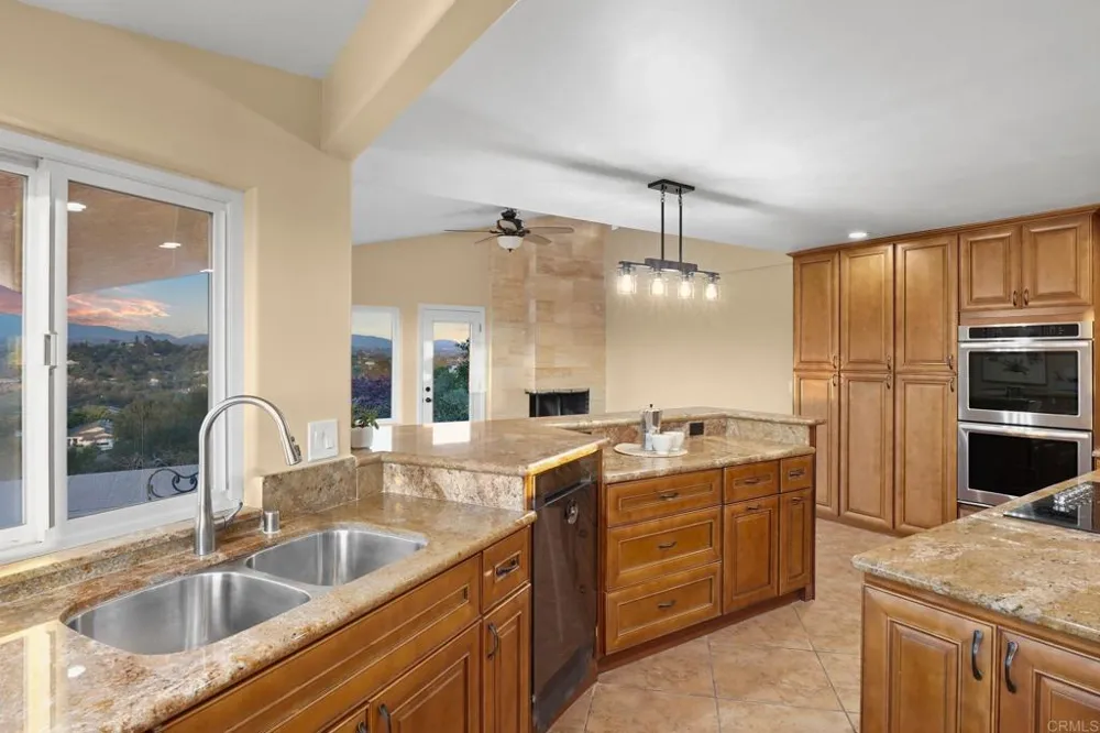 30603 Roadrunner Valley Center, CA 92082