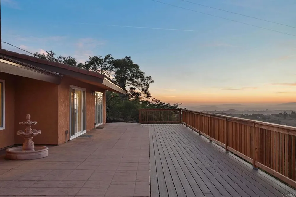 30603 Roadrunner Valley Center, CA 92082