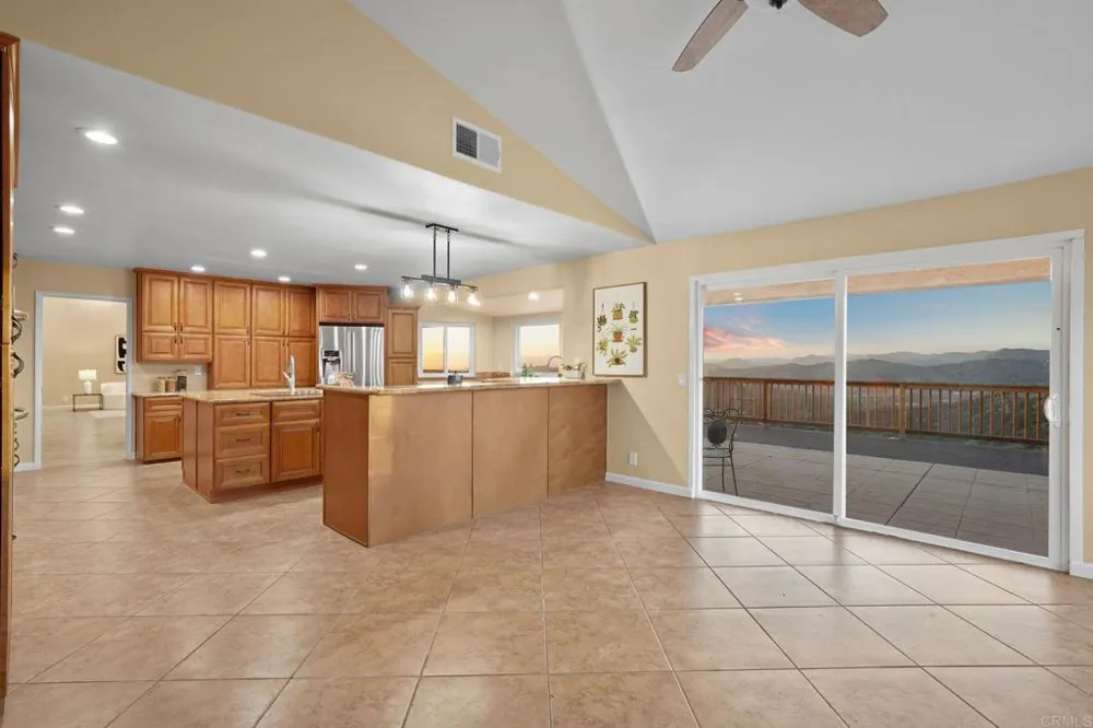 30603 Roadrunner Valley Center, CA 92082